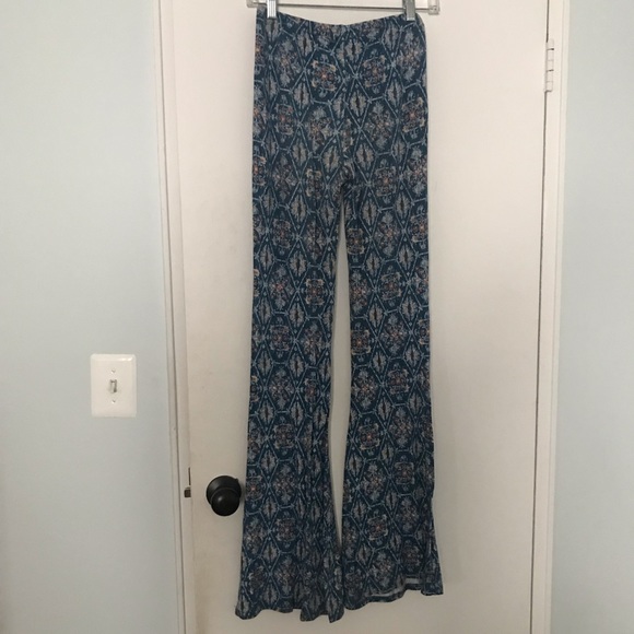 O’Neill Skye Print Flare Pants - Picture 6 of 7